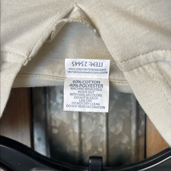 LA Dodgers Hoodie Tee - Picture 6 of 6